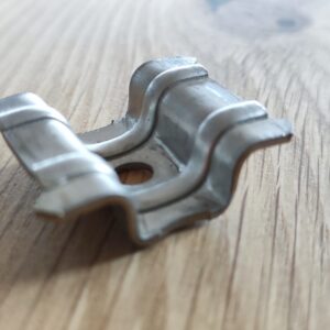 GRAPAS ACERO INOXIDABLE Y TORNILLOS TARIMA DECK.